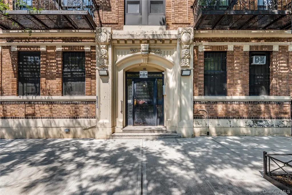 95 S 10th Street Brooklyn NY 11249
