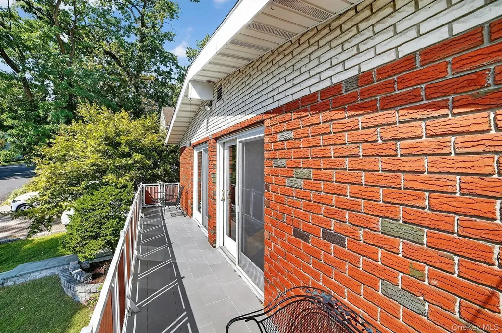 27 Lamar Place Yonkers NY 10710