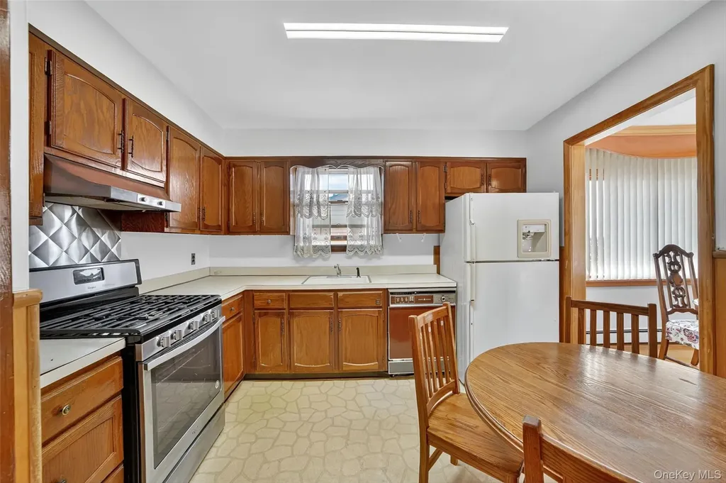 27 Lamar Place Yonkers NY 10710