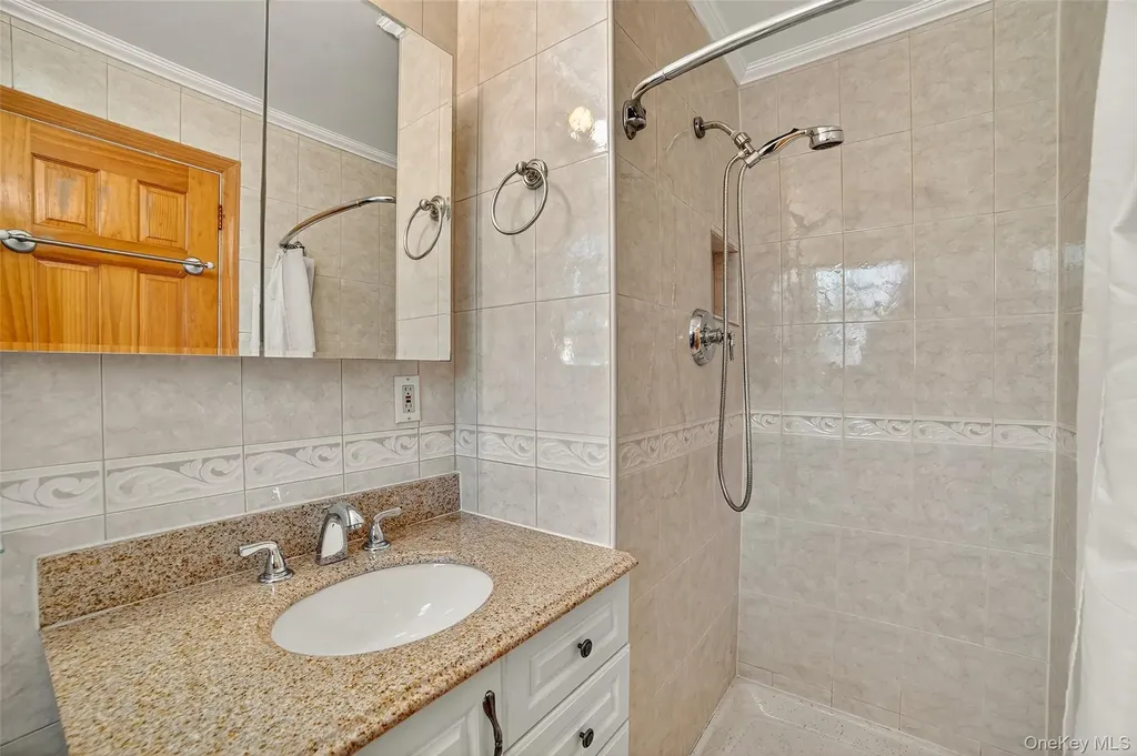27 Lamar Place Yonkers NY 10710