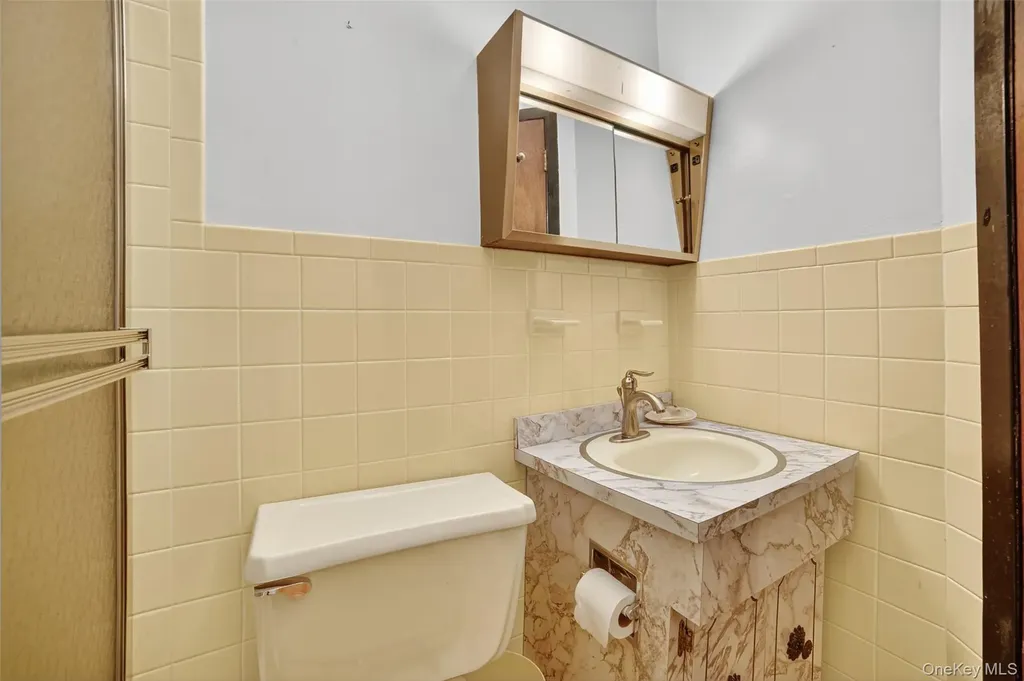 27 Lamar Place Yonkers NY 10710