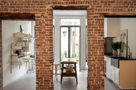 10 Union Street Hudson NY 12534