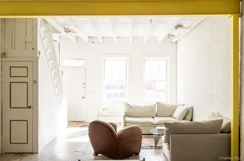 10 Union Street Hudson NY 12534