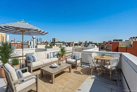 236 N 7th Street Brooklyn NY 11211