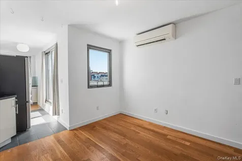 236 N 7th Street Brooklyn NY 11211