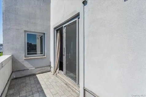 236 N 7th Street Brooklyn NY 11211