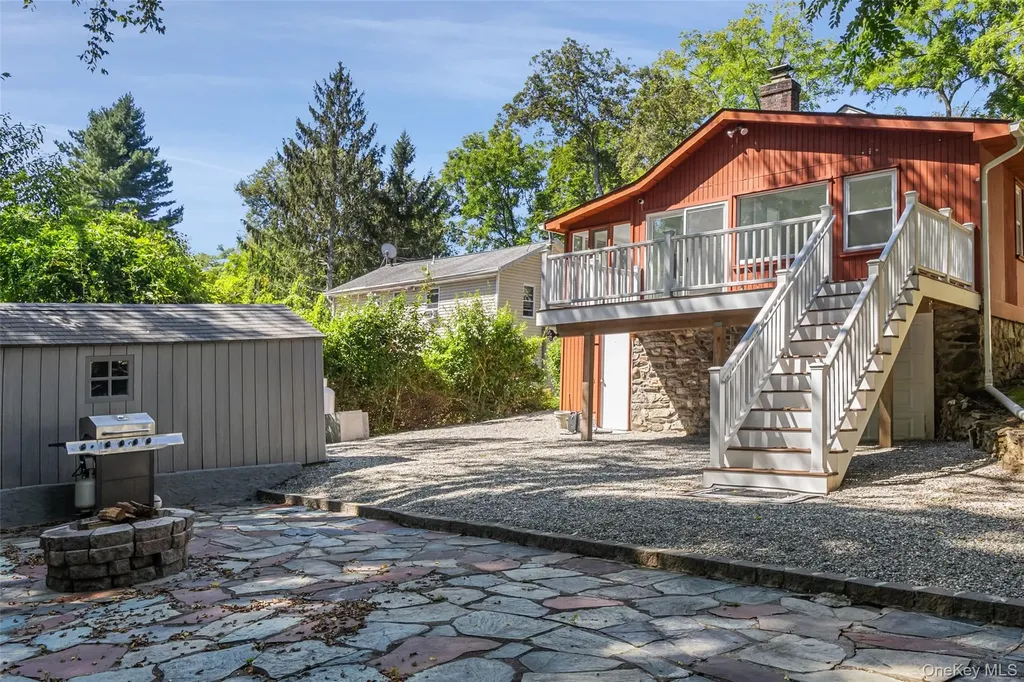 6 Brookside Drive Yorktown Heights NY 10598