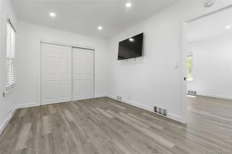 6 Brookside Drive Yorktown Heights NY 10598