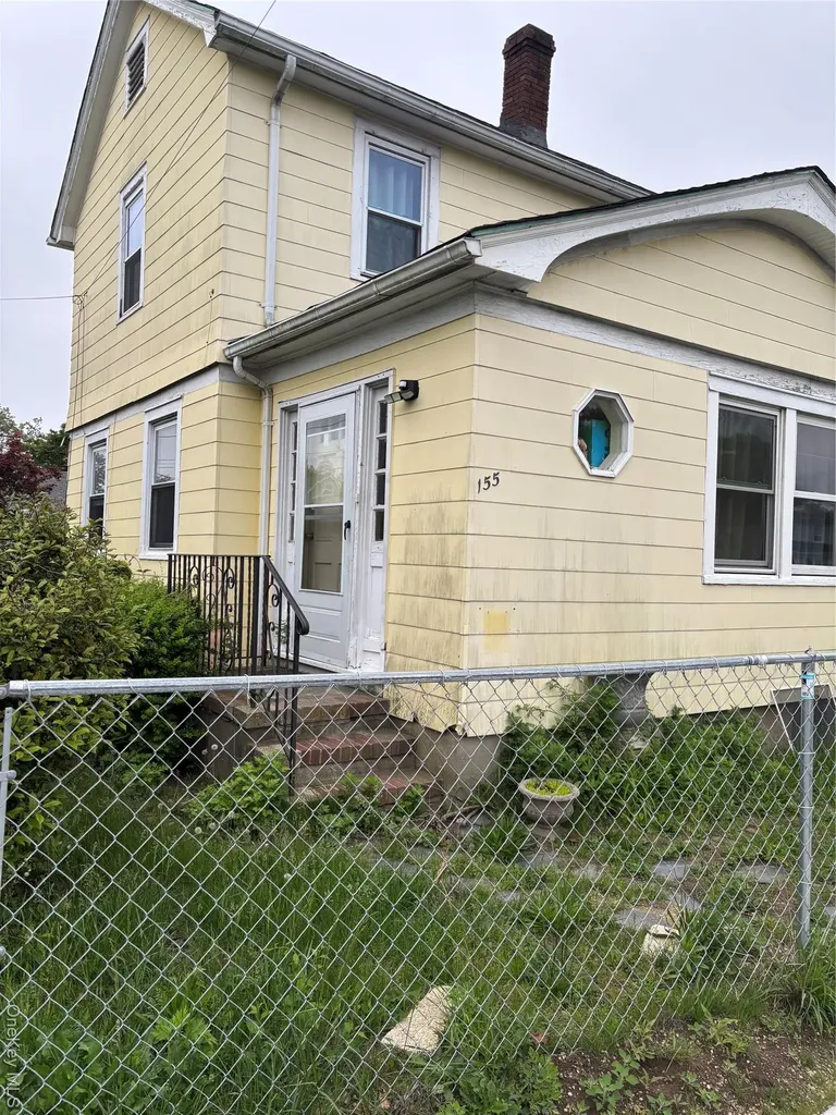155 5th Avenue Bay Shore NY 11706