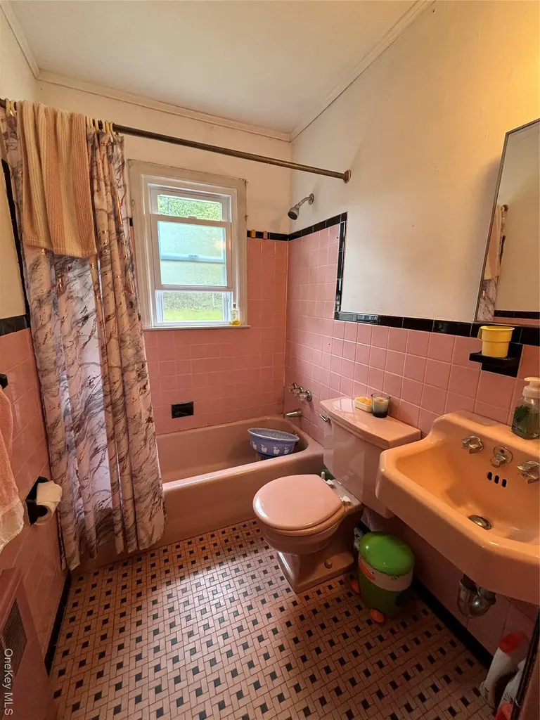 371 N Ocean Avenue Patchogue NY 11772