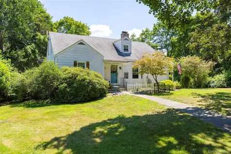35 Sheldon Drive Poughkeepsie NY 12603