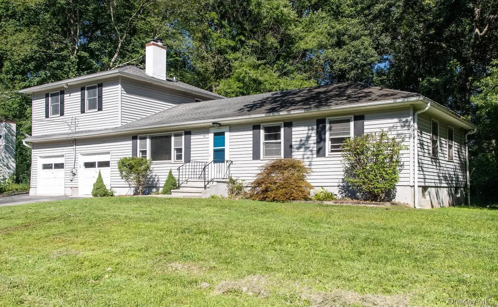 24 Lori Street Poughkeepsie NY 12603