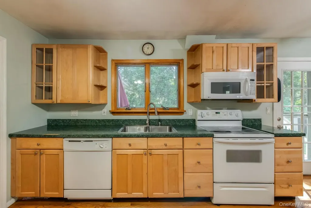 24 Lori Street Poughkeepsie NY 12603