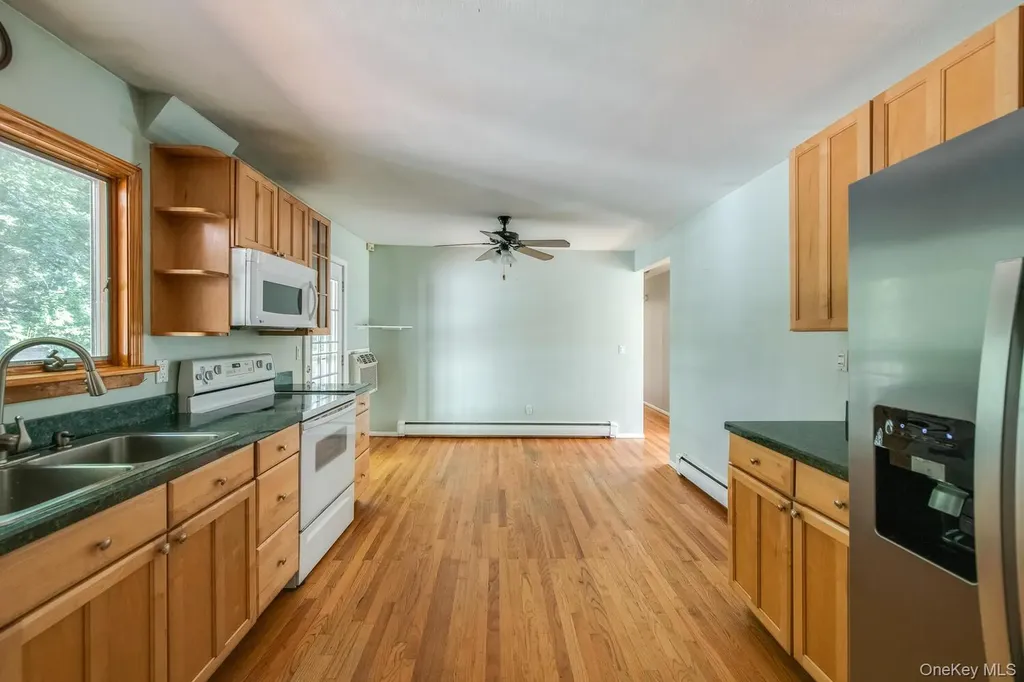 24 Lori Street Poughkeepsie NY 12603