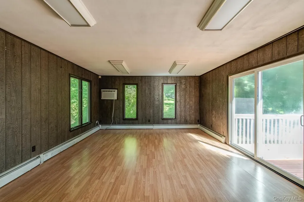 24 Lori Street Poughkeepsie NY 12603