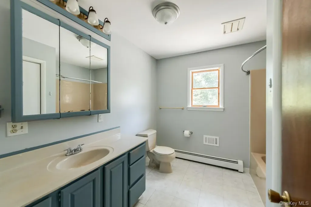 24 Lori Street Poughkeepsie NY 12603