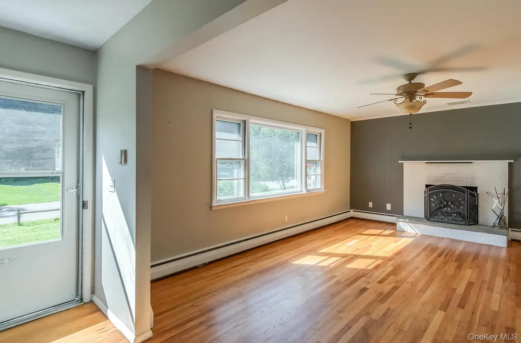 24 Lori Street Poughkeepsie NY 12603