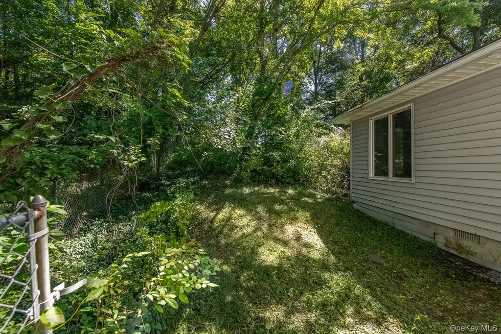 24 Lori Street Poughkeepsie NY 12603