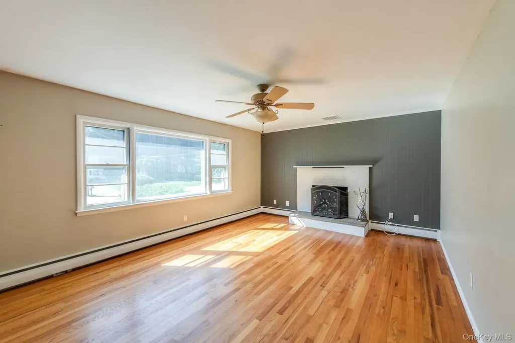 24 Lori Street Poughkeepsie NY 12603