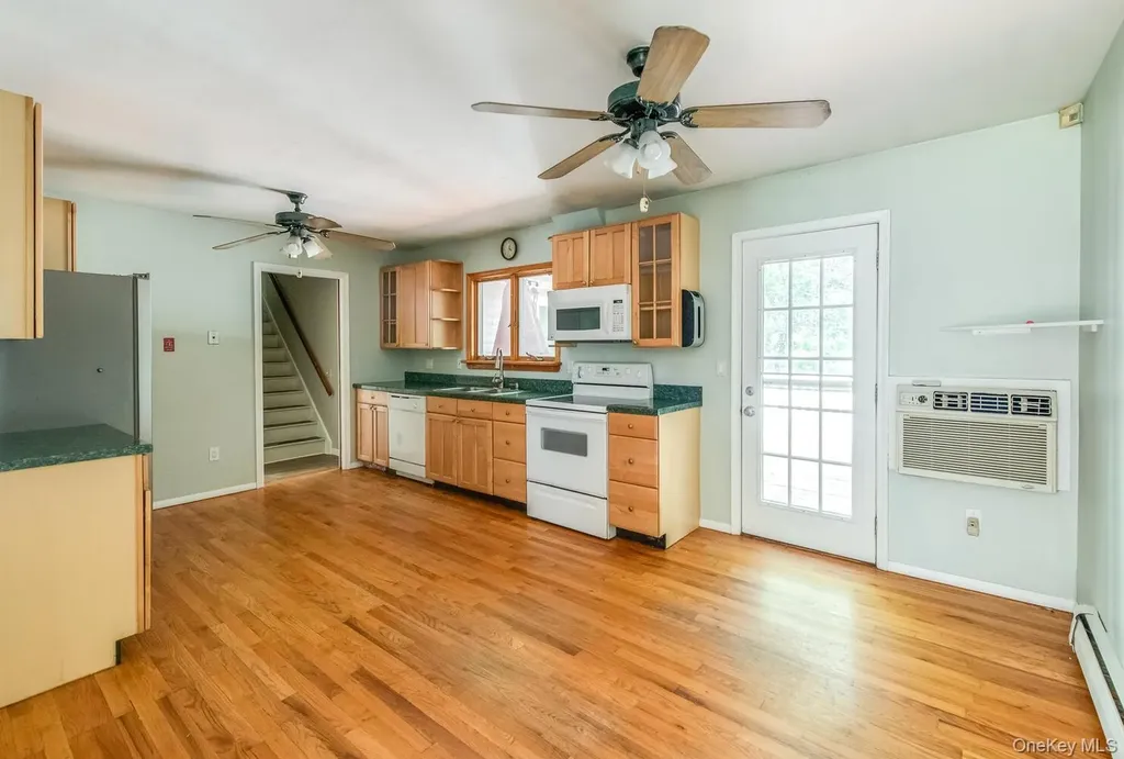 24 Lori Street Poughkeepsie NY 12603