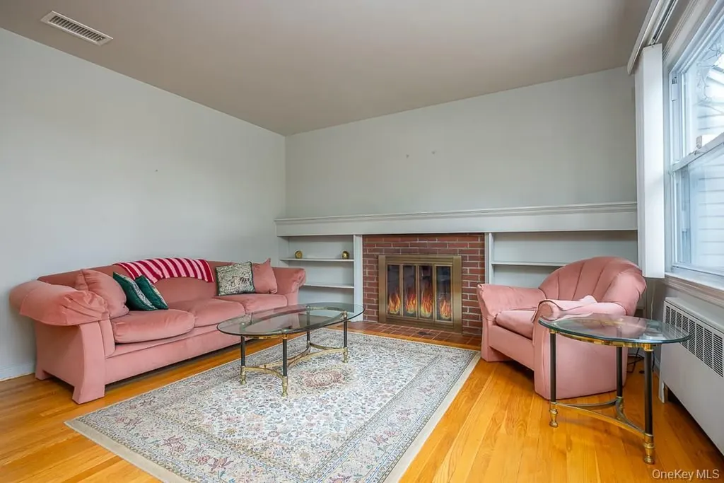 85 Lt Cox Drive Pearl River NY 10965