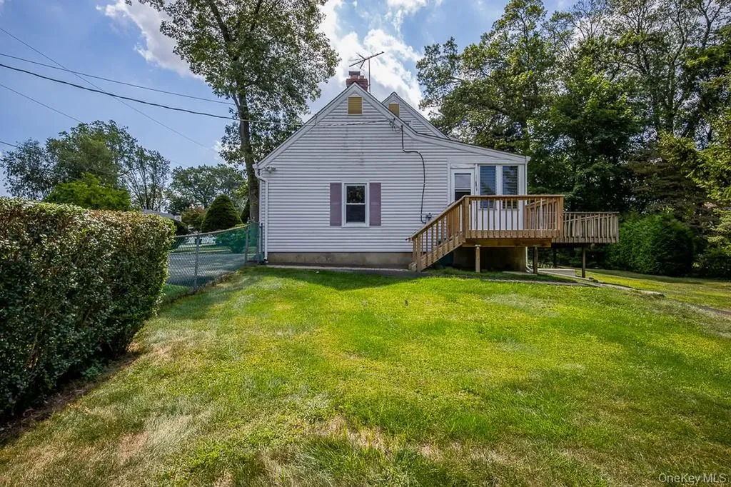 85 Lt Cox Drive Pearl River NY 10965