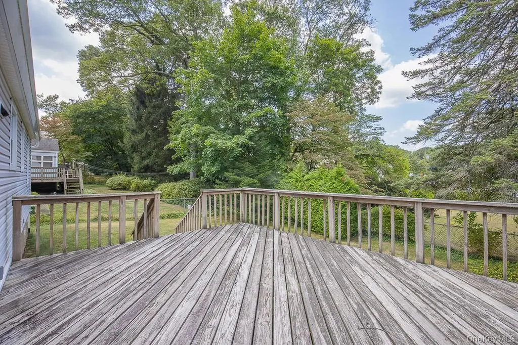85 Lt Cox Drive Pearl River NY 10965