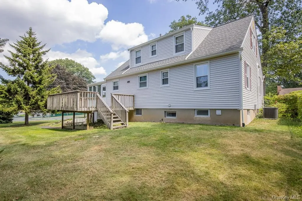 85 Lt Cox Drive Pearl River NY 10965