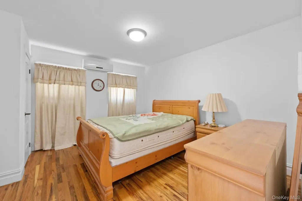 10541 Seaview Avenue Brooklyn NY 11236
