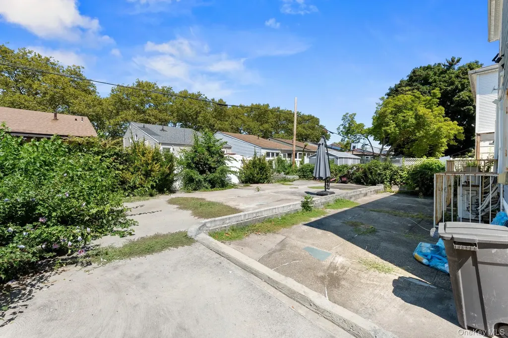 10541 Seaview Avenue Brooklyn NY 11236