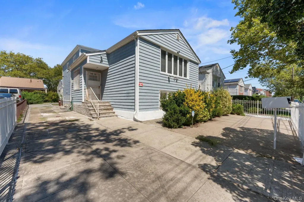 10541 Seaview Avenue Brooklyn NY 11236