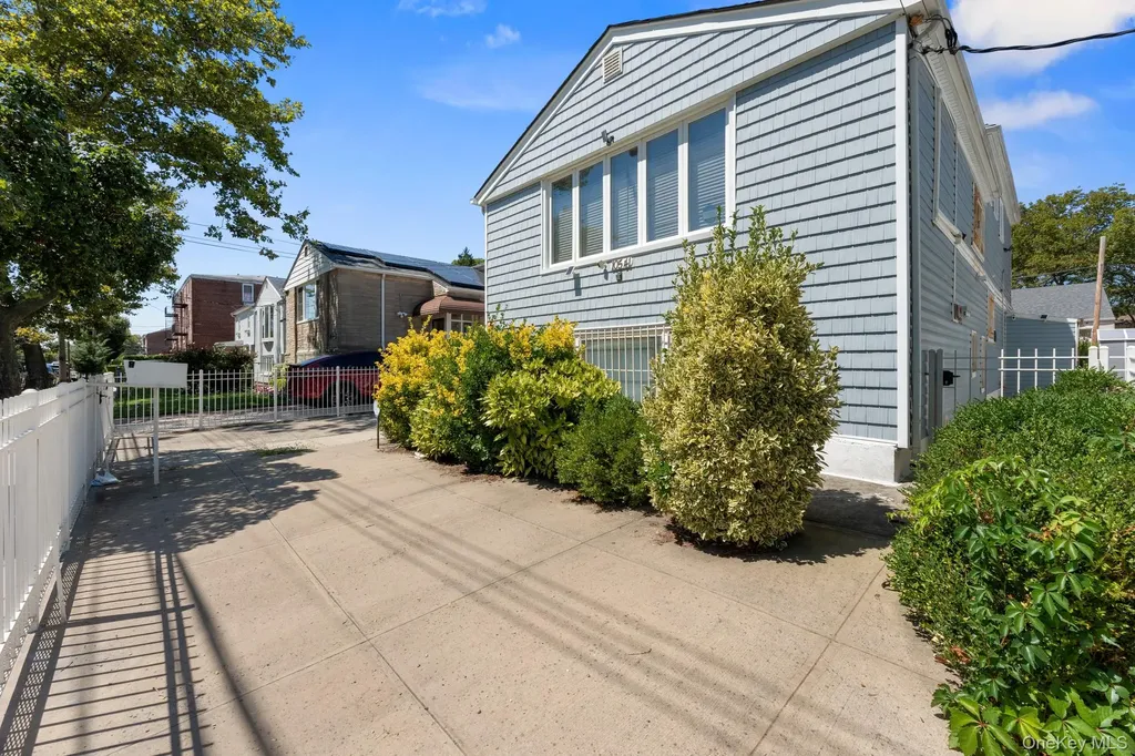 10541 Seaview Avenue Brooklyn NY 11236