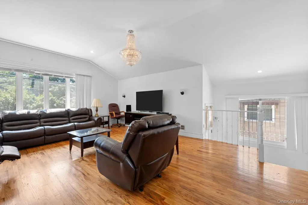 10541 Seaview Avenue Brooklyn NY 11236