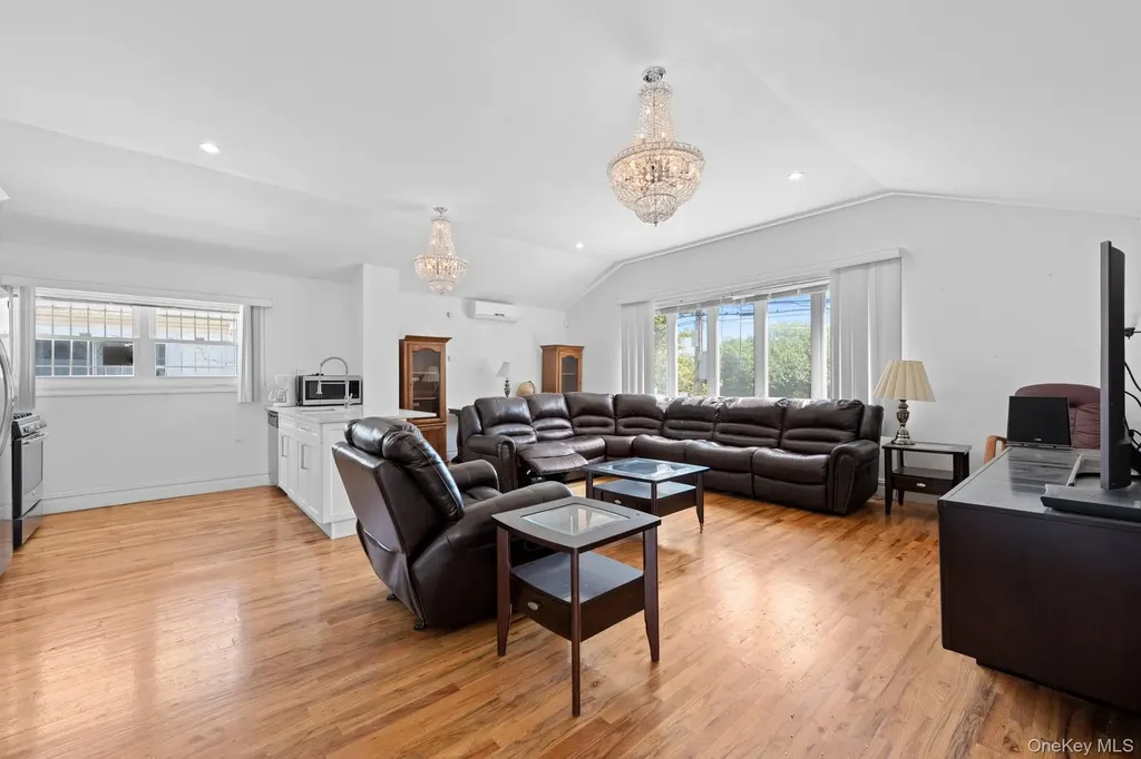 10541 Seaview Avenue Brooklyn NY 11236