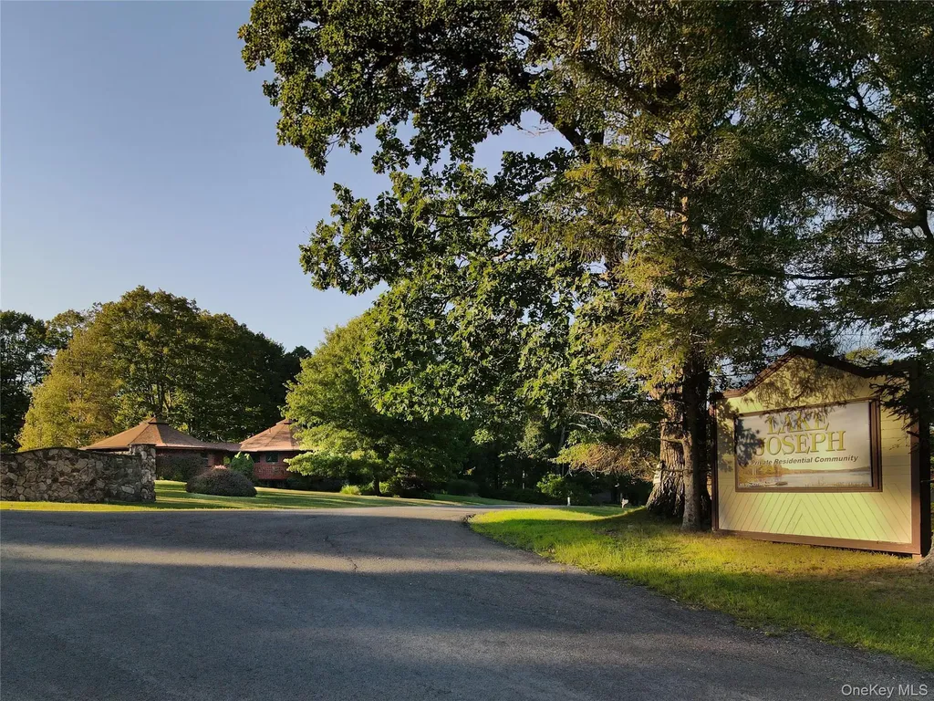 2 Lena Road Forestburgh NY