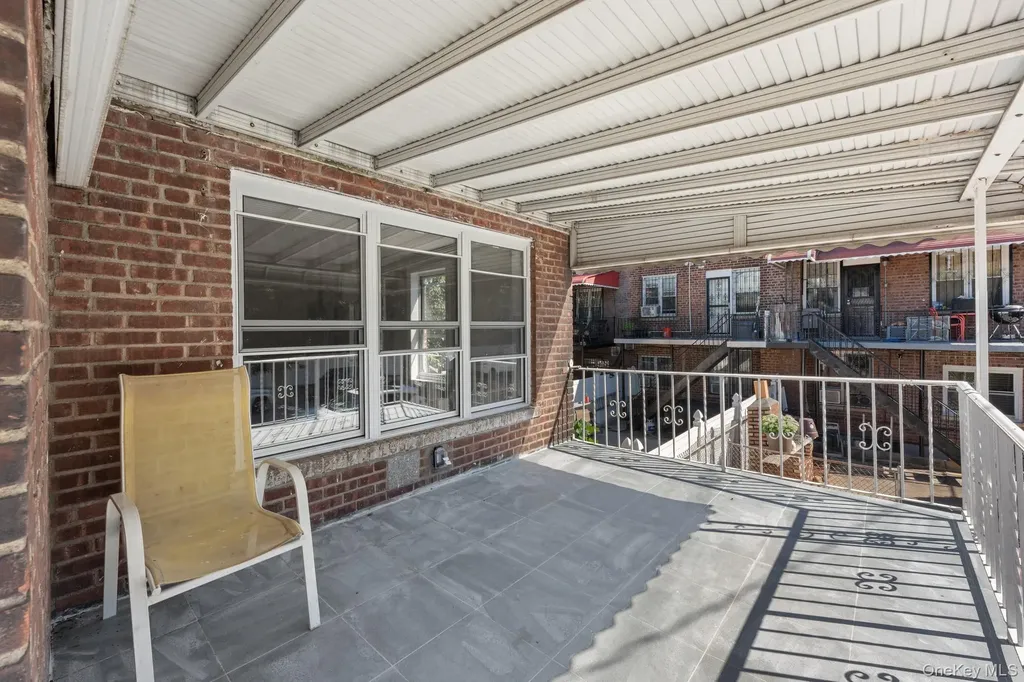 3210 Paulding Avenue Bronx NY 10469