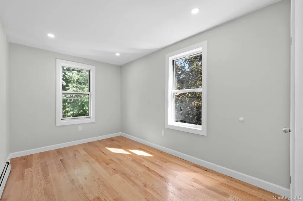 3210 Paulding Avenue Bronx NY 10469