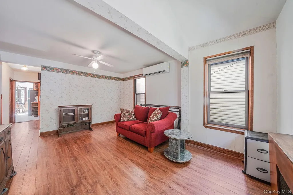 1636 Williamsbridge Road Bronx NY 10461