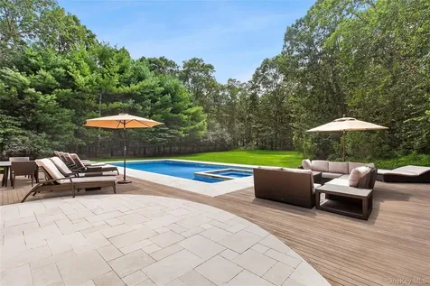 20 Devonshire Lane Amagansett NY 11930