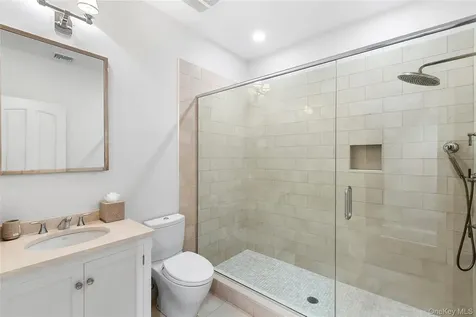 20 Devonshire Lane Amagansett NY 11930