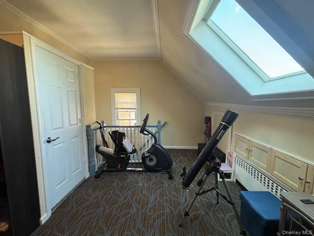 452 Macatee Place Mineola NY 11501
