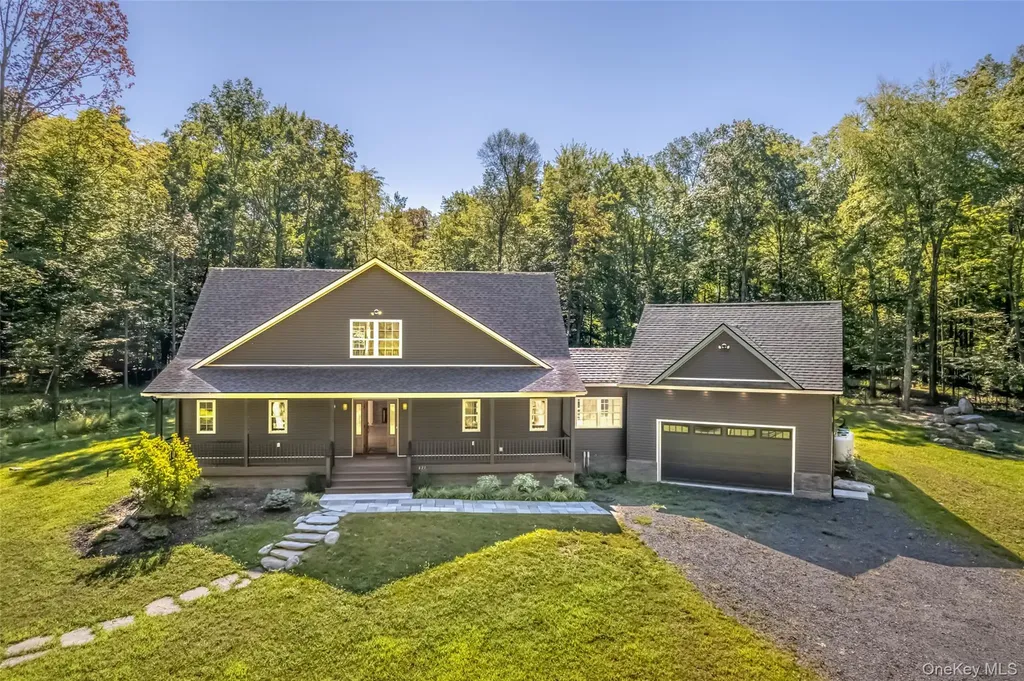 621 Decker Road Wallkill NY 12589
