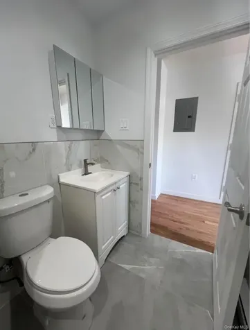 718 Rosedale Avenue Bronx NY 10473