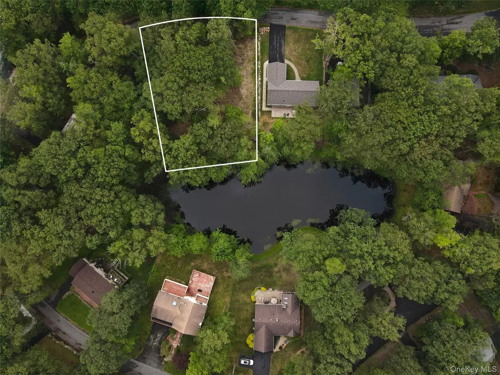 32 Pond Lane Rock Hill NY 12775