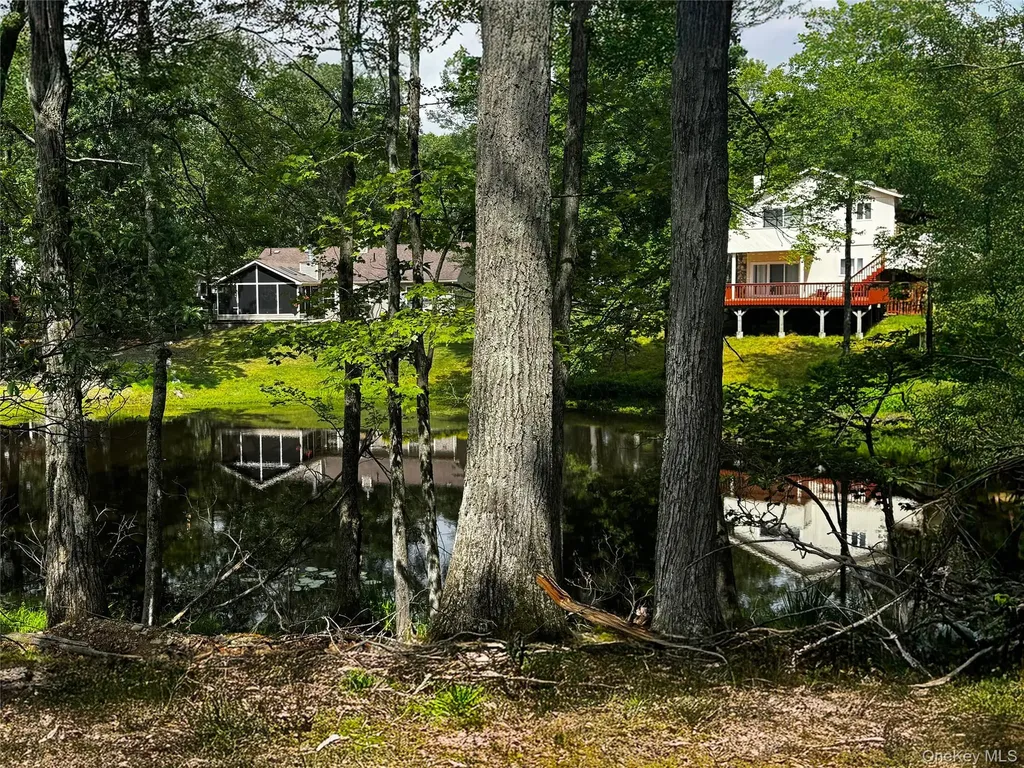 32 Pond Lane Rock Hill NY 12775