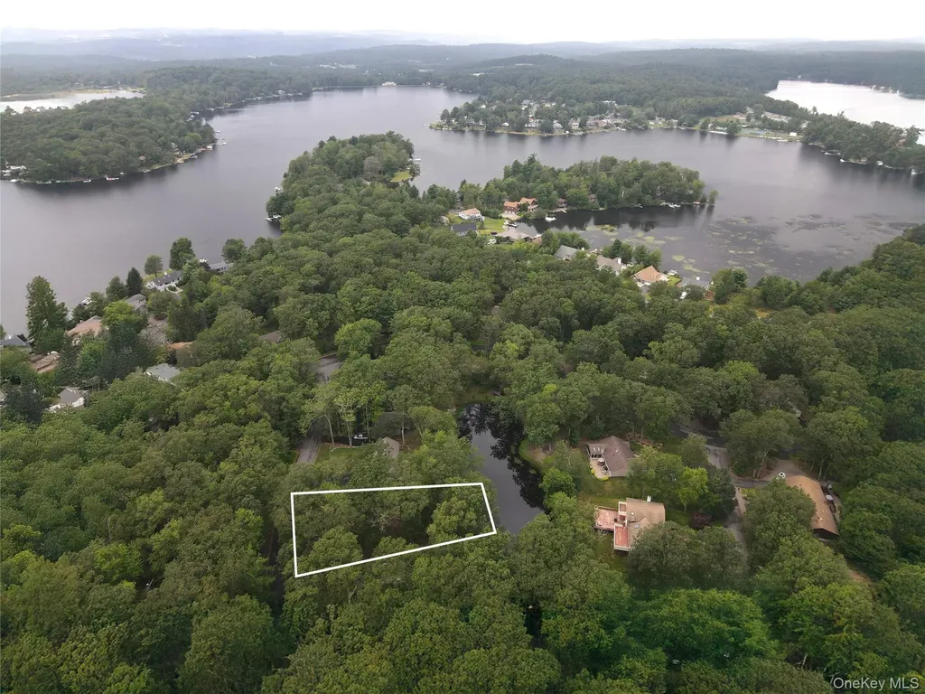 32 Pond Lane Rock Hill NY 12775