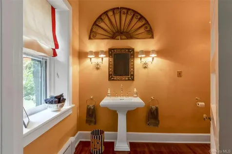 55 Mountain Farm Road Tuxedo Park NY 10987