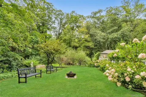 55 Mountain Farm Road Tuxedo Park NY 10987