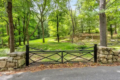 55 Mountain Farm Road Tuxedo Park NY 10987