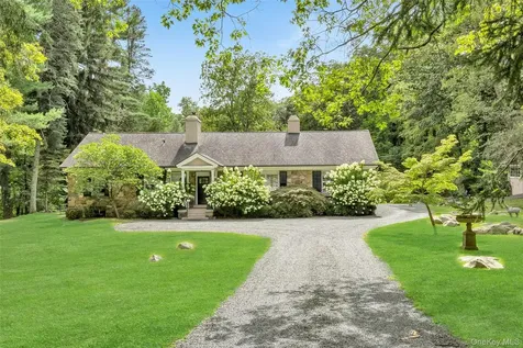 55 Mountain Farm Road Tuxedo Park NY 10987